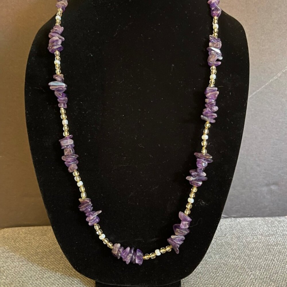 NWOT Beautiful & Stylish Handmade Amethyst Nugget & Bead Pattern 28" Necklace - Picture 7 of 11